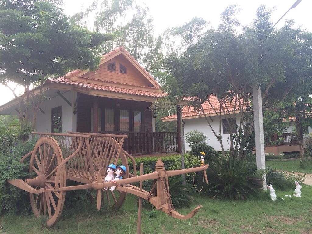 Plaifah Resort Ubon Song Khon Esterno foto