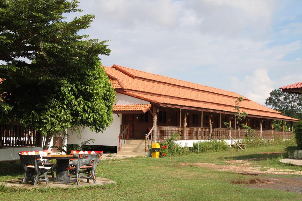 Plaifah Resort Ubon Song Khon Esterno foto